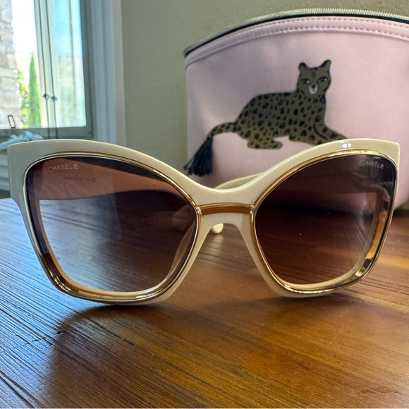 Chanel beige white gold sunglasses - Picture 1 of 6